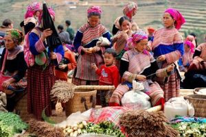 3 Days Sapa Villages & Market Tour By Train