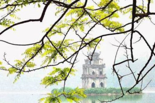 Walk around Hoan Kiem Lake