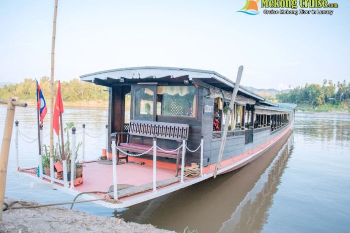 LAOS BORDER / HOUAY XAY - PAKBENG