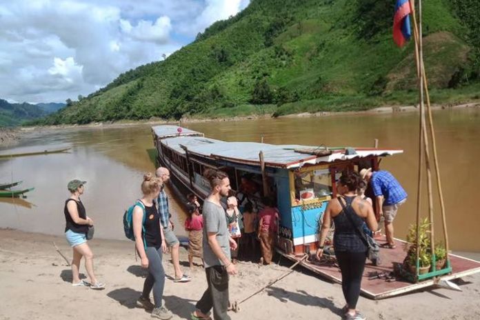 THAI BORDER / HOUAY XAY - PAKBENG