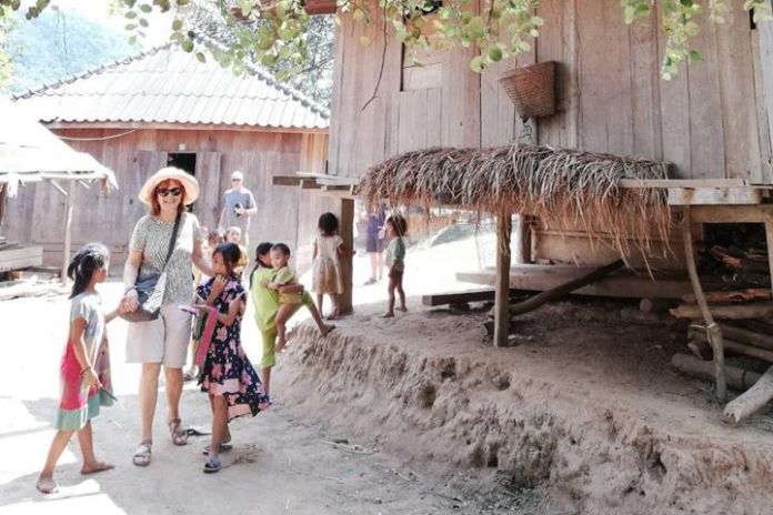 PAKBENG - HOUAY XAY / THAI BORDER