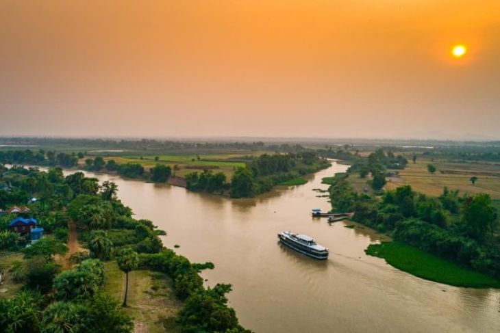 Saigon To Phnom Penh Cruise: The Ultimate Mekong River Journey